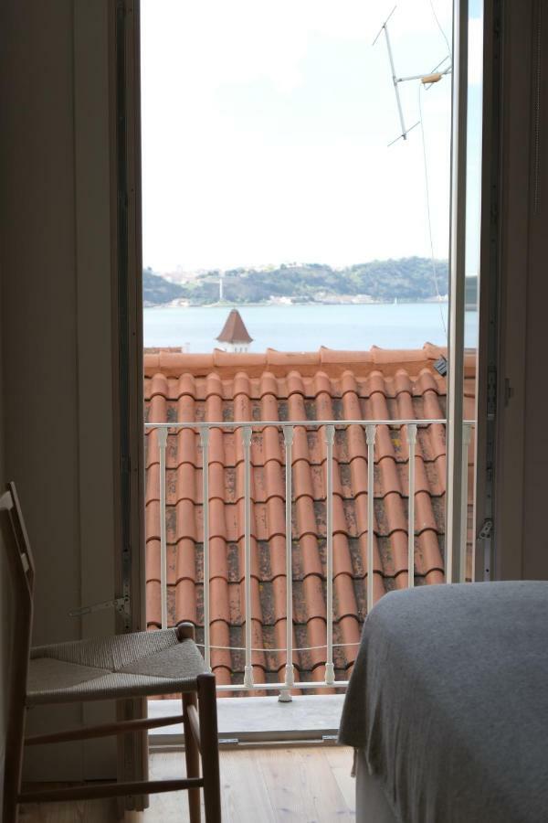 Casas Na Portuguesa - Bica Chiado Apartment Lisbon Bagian luar foto