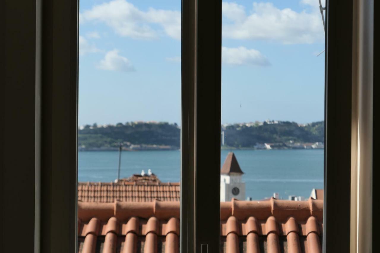 Casas Na Portuguesa - Bica Chiado Apartment Lisbon Bagian luar foto