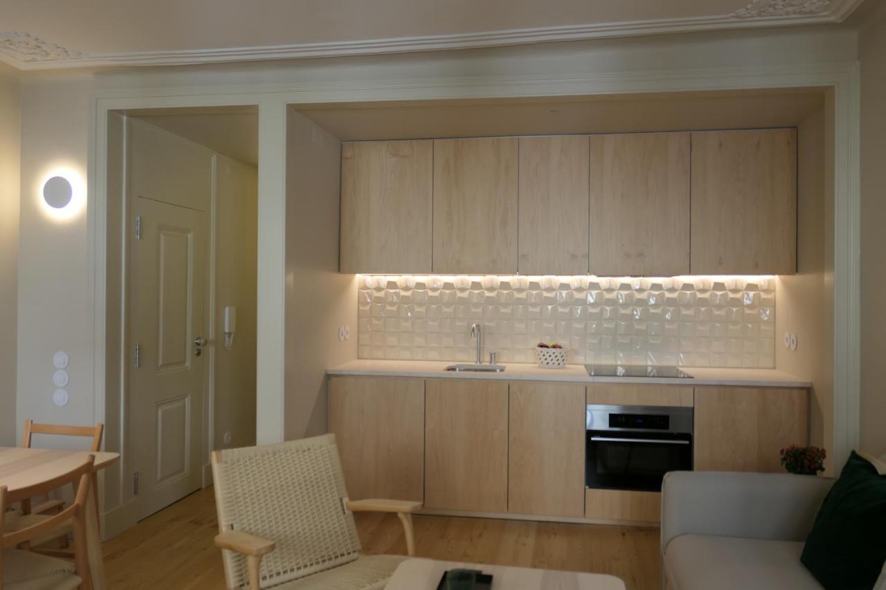 Casas Na Portuguesa - Bica Chiado Apartment Lisbon Bagian luar foto