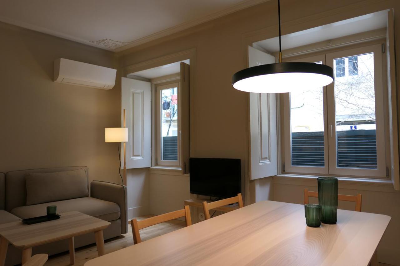 Casas Na Portuguesa - Bica Chiado Apartment Lisbon Bagian luar foto