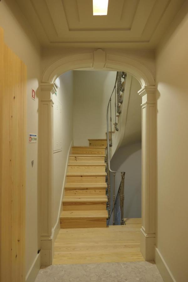 Casas Na Portuguesa - Bica Chiado Apartment Lisbon Bagian luar foto