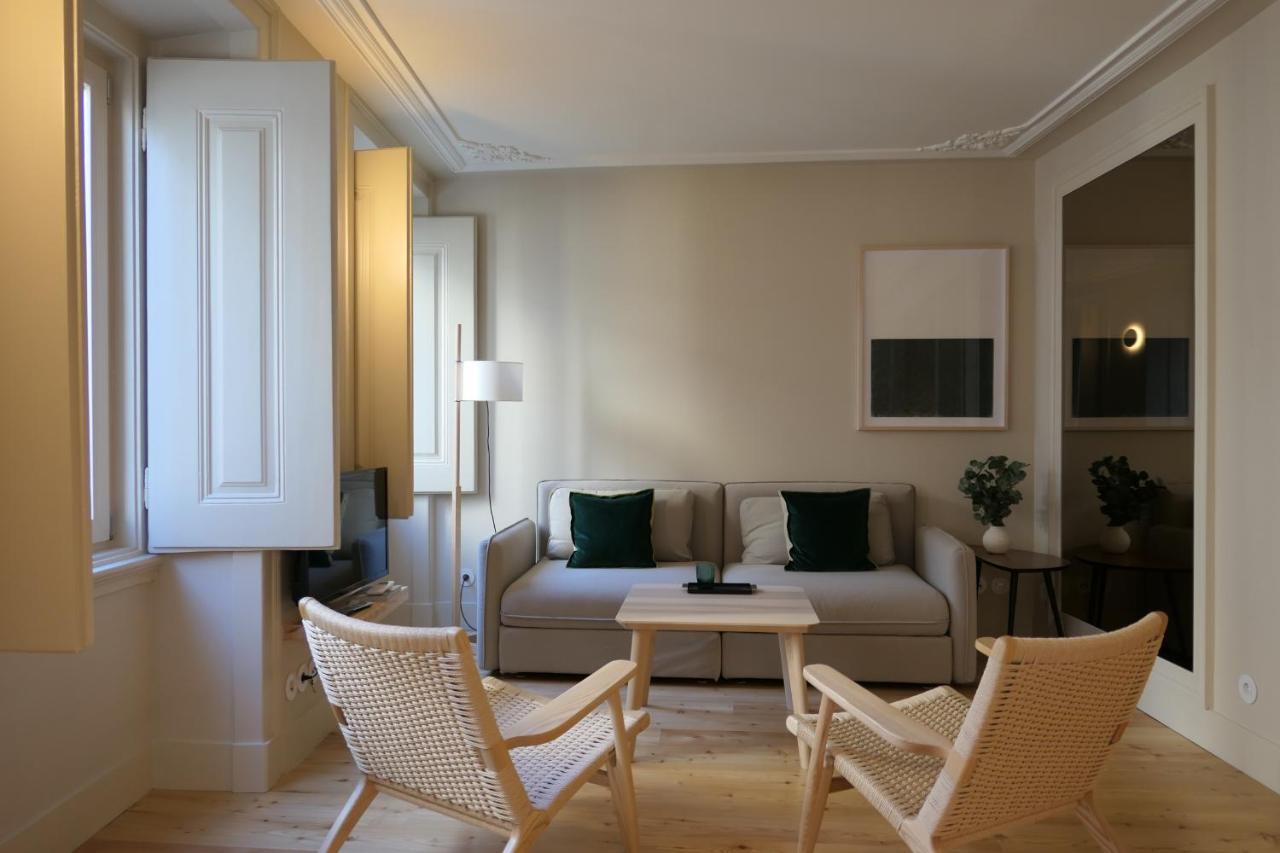 Casas Na Portuguesa - Bica Chiado Apartment Lisbon Bagian luar foto