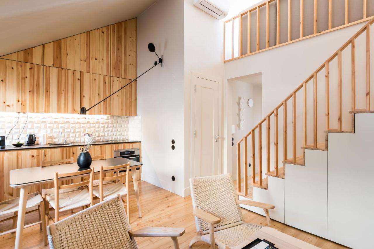 Casas Na Portuguesa - Bica Chiado Apartment Lisbon Bagian luar foto