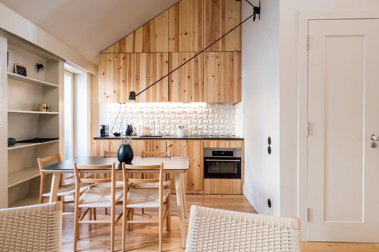 Casas Na Portuguesa - Bica Chiado Apartment Lisbon Bagian luar foto