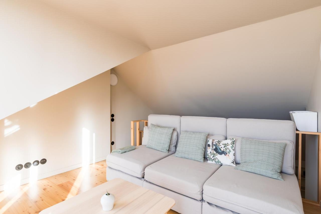 Casas Na Portuguesa - Bica Chiado Apartment Lisbon Bagian luar foto