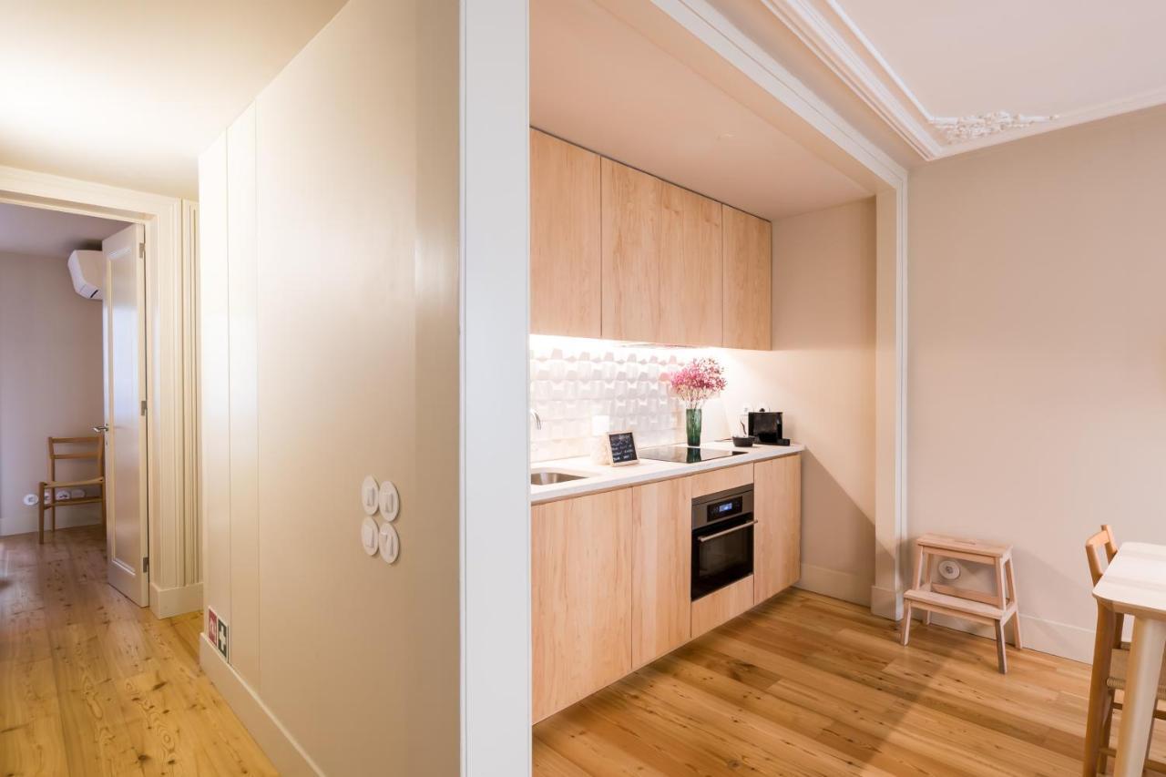 Casas Na Portuguesa - Bica Chiado Apartment Lisbon Bagian luar foto